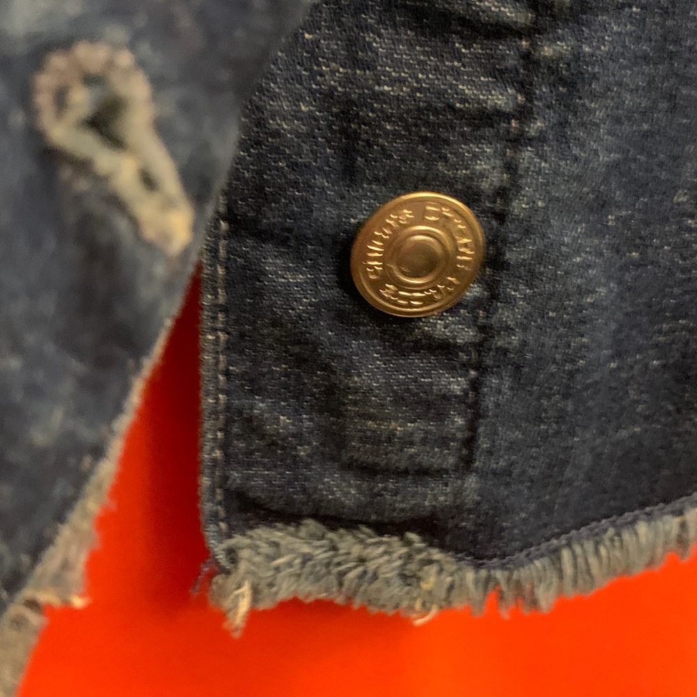 Signature Embroidered Chico's Navy Blue Denim Button Up Stretch Jacket - Picture 14 of 16